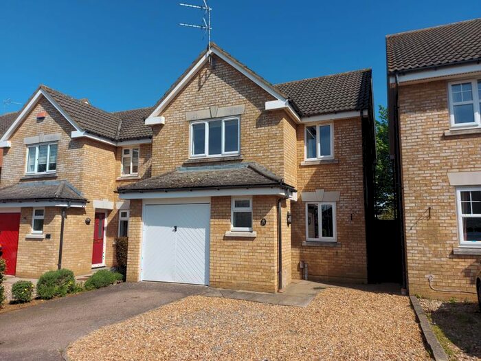 3 Bedroom Detached House To Rent In Randall Drive, Toddington, Dunstable, LU5