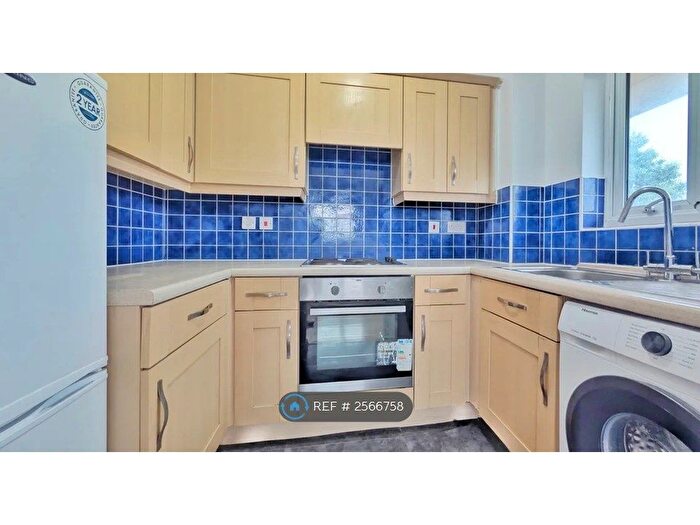 1 Bedroom Flat To Rent In Hudson Way, London, N9
