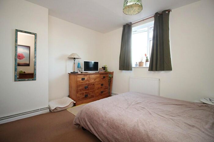 1 Bedroom Apartment To Rent In Woodhouse Road, BA2
