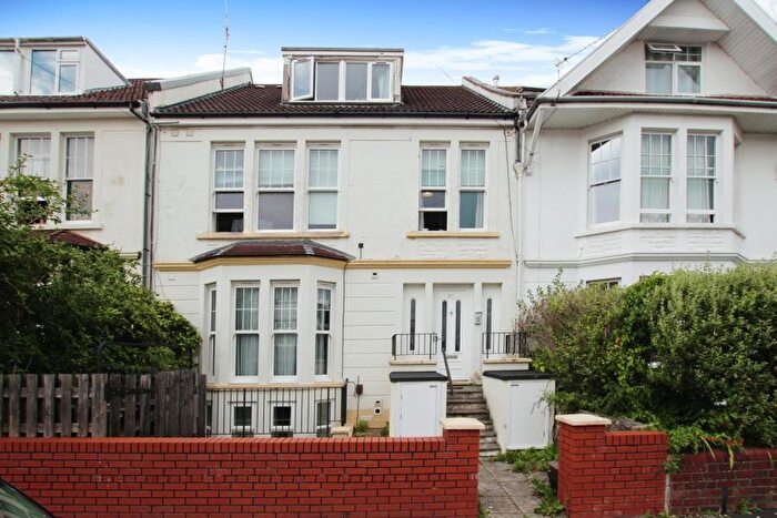 1 Bedroom Apartment To Rent In Dundonald Road- Redland, BS6