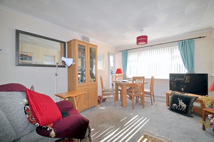 2 Bedroom Flat For Sale In Downlands Way, East Dean, East Sussex, BN20