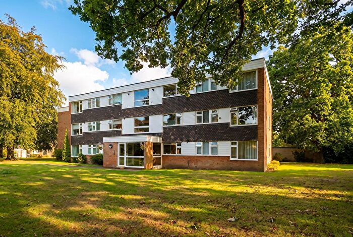 2 Bedroom Flat For Sale In Warwick Road, Solihull, B91