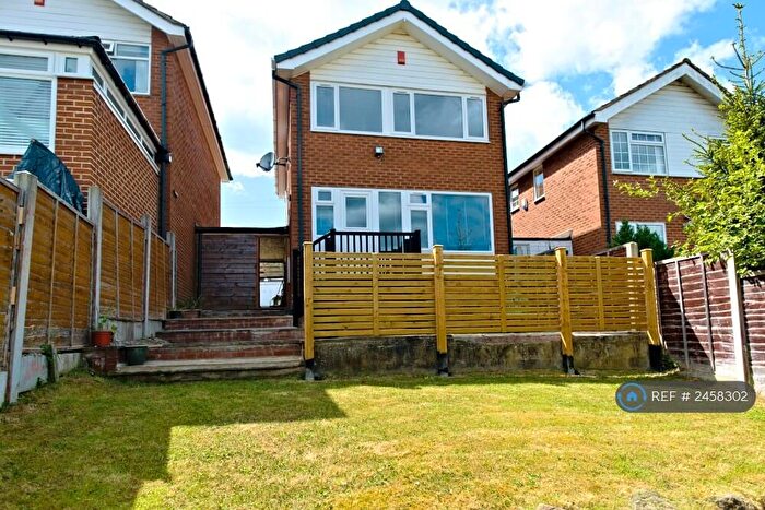 3 Bedroom Detached House To Rent In Green Hill Croft, Leeds, LS12