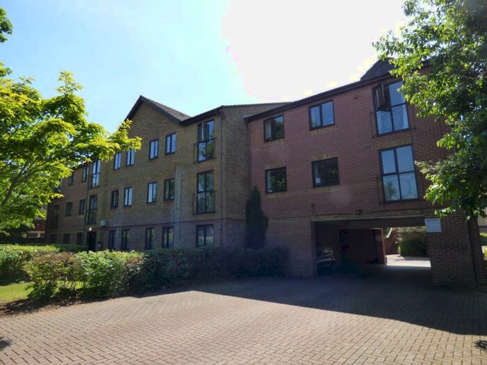 2 Bedroom Apartment To Rent In Court Road, Southampton, SO15