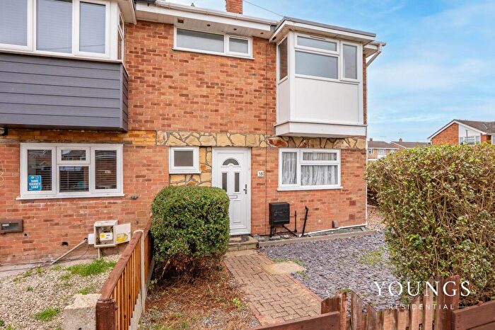 3 Bedroom End Of Terrace House For Sale In Brindles, Canvey Island, SS8