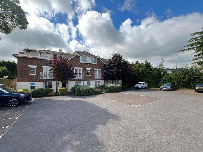 3 Bedroom Apartment For Sale In Mount Pleasant Road, Poole, BH15