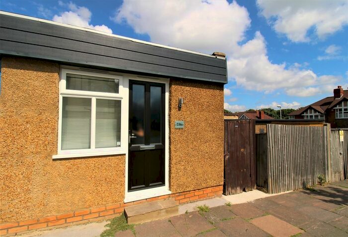 1 Bedroom Apartment To Rent In Southwood Drive, Surbiton, KT5