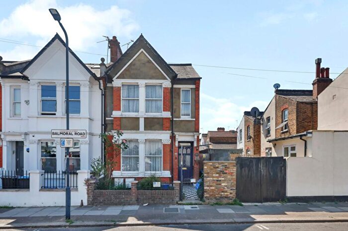 3 Bedroom Terraced House For Sale In Balmoral Road, London, NW2