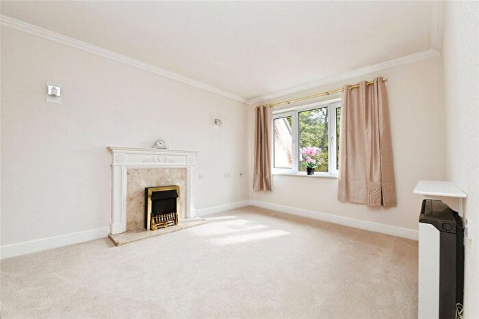 1 Bedroom Flat For Sale In Foster Court, Witham, CM8