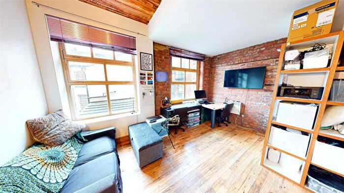 1 Bedroom Apartment To Rent In Textile Apartments, Blackfriars Street, Salford, M3