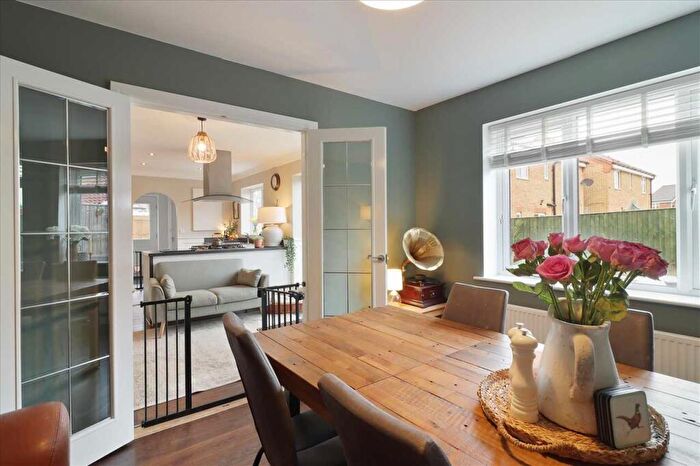 4 Bedroom Detached House For Sale In Poppy Crescent, Chesterfield, S41