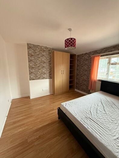 3 Bedroom Semi-Detached House To Rent In Mill Road, West Drayton, UB7