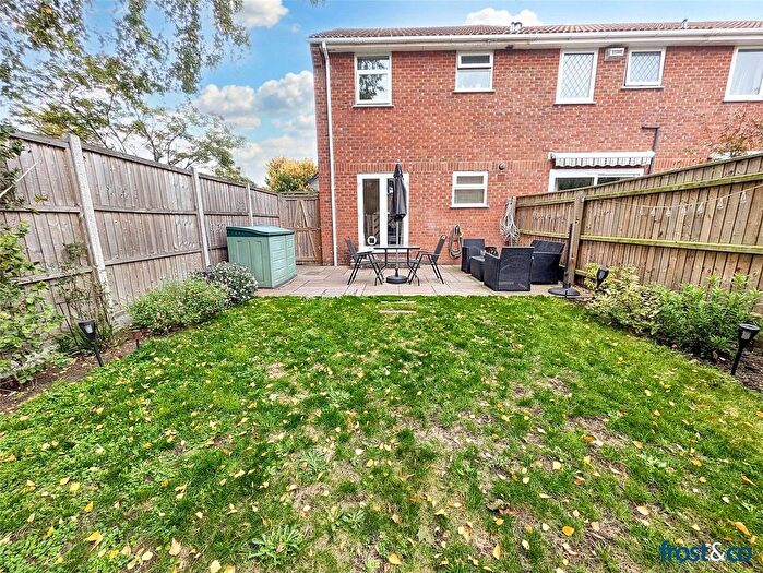 1 Bedroom Detached House For Sale In Bovington Close, Poole, Dorset, BH17