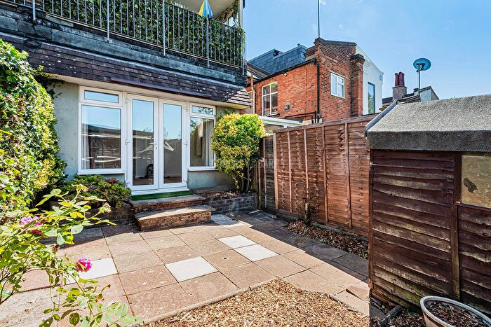 1 Bedroom Flat For Sale In Birkbeck Road, Mill Hill, NW7