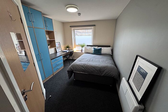 1 Bedroom Flat To Rent In Flewitt House, Beeston, NG9