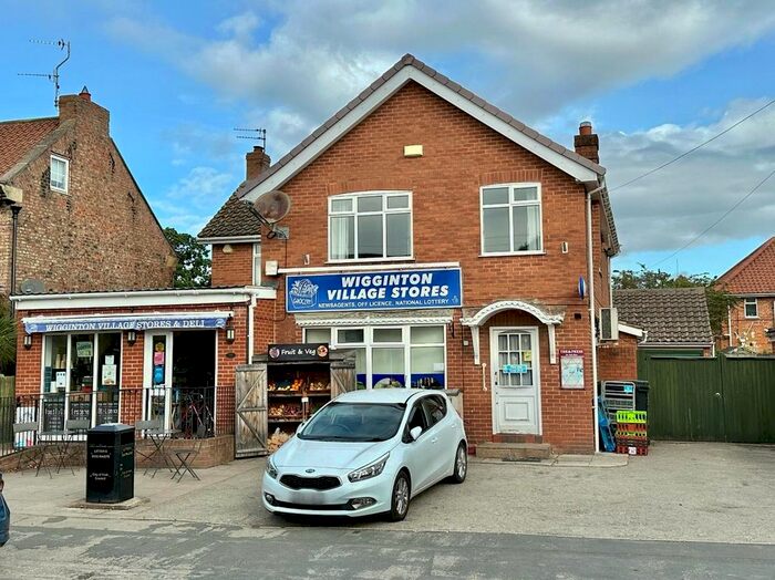 4 Bedroom Maisonette To Rent In The Village, Wigginton, York, YO32