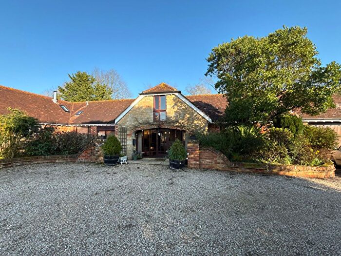 3 Bedroom Detached House For Sale In Magdalen Barn, Fifehead Magdalen, SP8