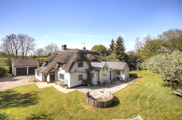 4 Bedroom Detached House For Sale In Hedingham Road, Blackmore End, Braintree, Essex, CM7