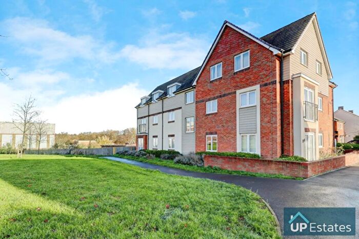 2 Bedroom Apartment For Sale In Edison Drive, Rugby, CV21