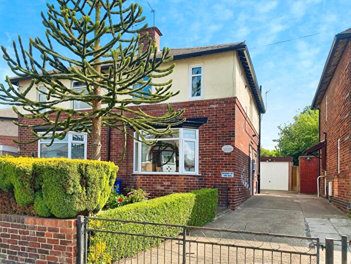 3 Bedroom Semi-Detached House For Sale In Clifton Crescent, Sheffield, S9