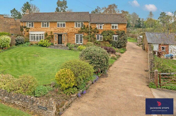 5 Bedroom Detached House For Sale In Draughton Road, Maidwell, Northamptonshire, NN6