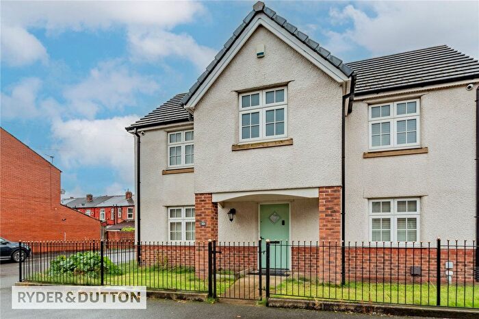 4 Bedroom Detached House For Sale In Winnie Street, Moston, Manchester, Greater Manchester, M40