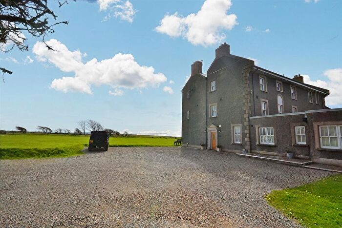 3 Bedroom Flat For Sale In Flat Llanunwas, Solva, Haverfordwest, SA62