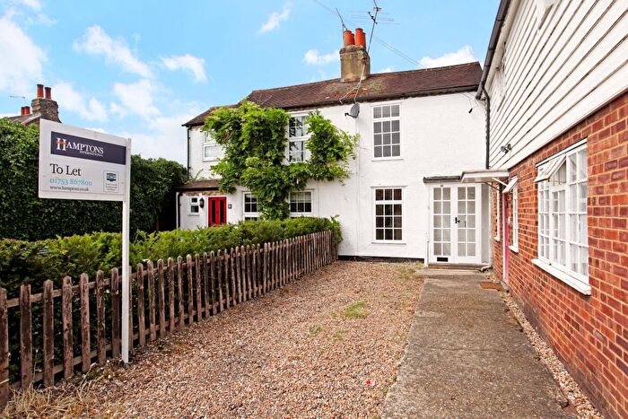 2 Bedroom Cottage To Rent In St. Lukes Road, Old Windsor, Windsor, SL4