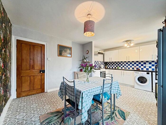 2 Bedroom Flat For Sale In Stade Street, Hythe, CT21