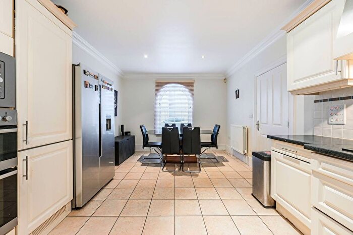 3 Bedroom Terraced House For Sale In Whitstone Lane, Beckenham, BR3