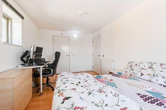 2 Bedroom Flat To Rent In Greenroof Way, Greenwich Millennium Village, London, SE10