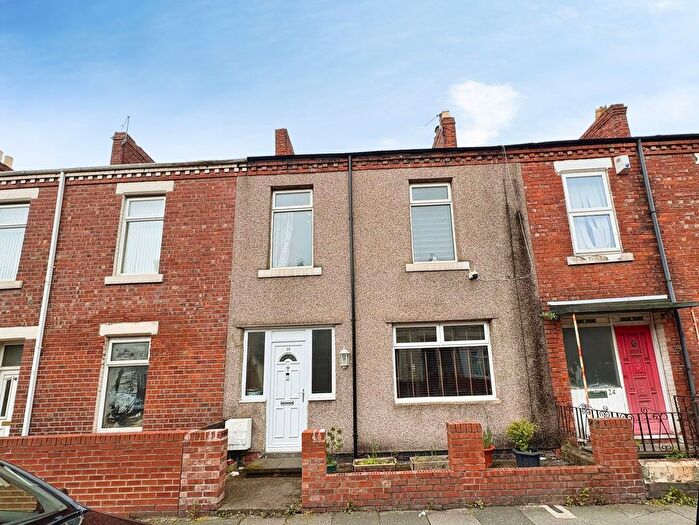 3 Bedroom Terraced House For Sale In Park Road, Blyth, NE24