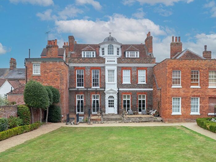 3 Bedroom Flat To Rent In East St. Helen Street, Abingdon, OX14