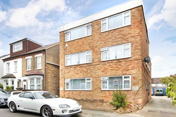 2 Bedroom Flat To Rent In Studley Grange Road, Hanwell, W7
