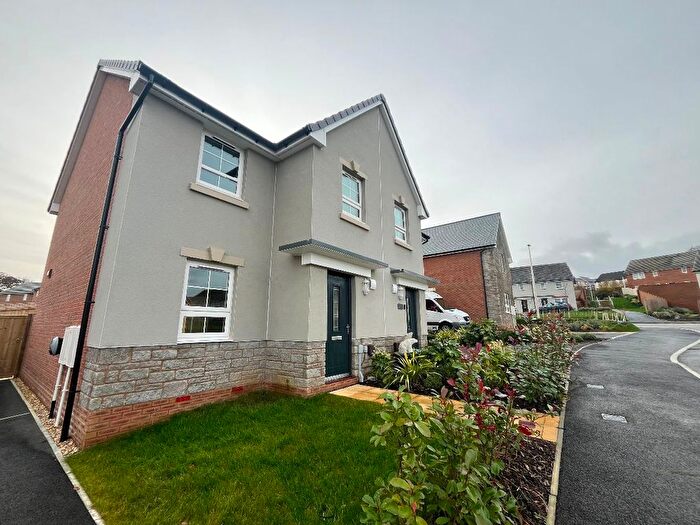 3 Bedroom Semi-Detached House To Rent In Lower Mead, Okehampton, EX20