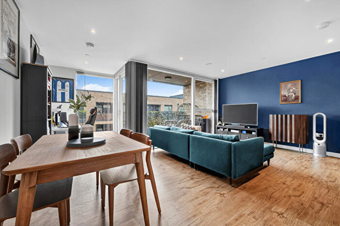 2 Bedroom Apartment For Sale In Angel Lane, London, SE17