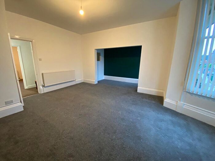 2 Bedroom Flat To Rent In Swinley Road, Wigan, WN1