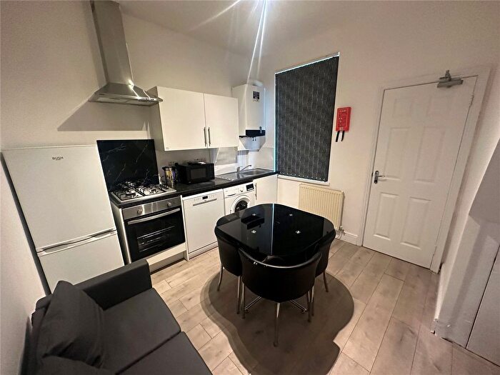 4 Bedroom Detached House To Rent In Maple Street, Middlesbrough, Cleveland, TS1