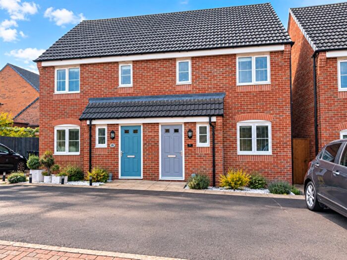 3 Bedroom Semi-Detached House For Sale In Moseley Avenue, Market Harborough, LE16
