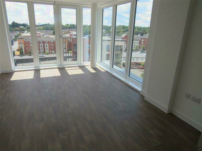 2 Bedroom Apartment To Rent In Bell Barn Road, Birmingham, B15