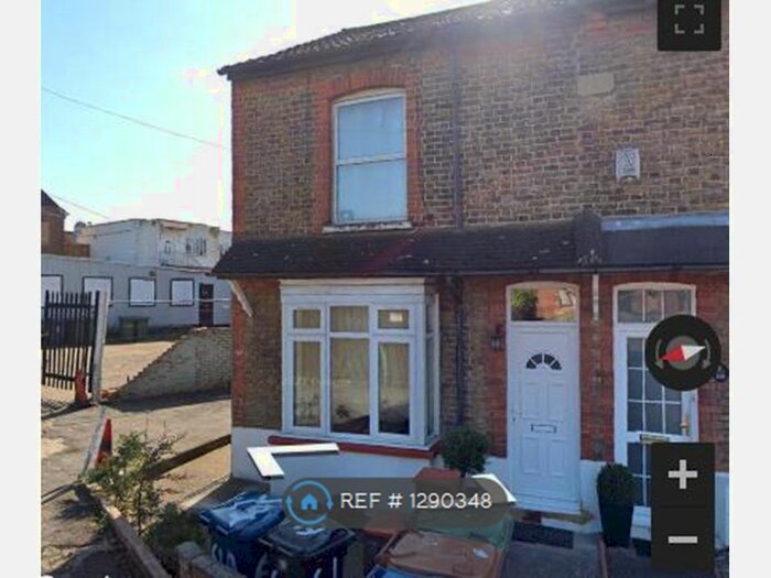 1 Bedroom Maisonette To Rent In Mead Road, Edgware, HA8