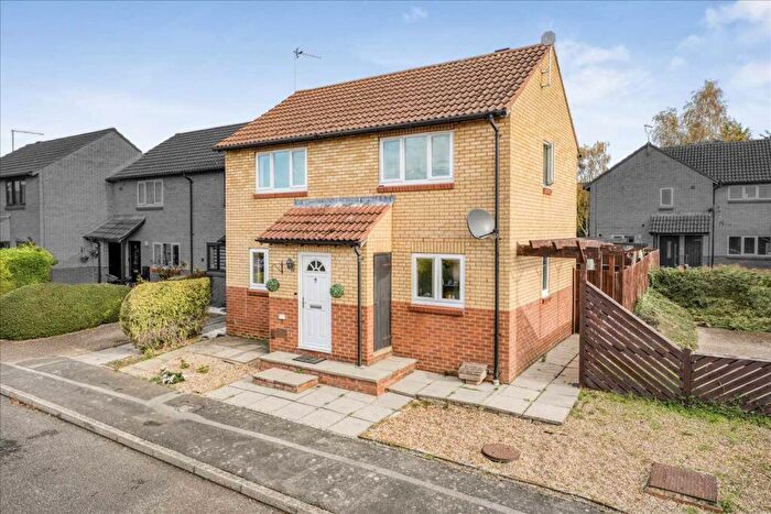 3 Bedroom End Of Terrace House For Sale In Ticehurst Close, Kents Hill, Milton Keynes, MK7