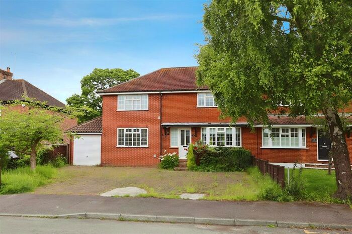 5 Bedroom Semi-Detached House To Rent In Larkfield Road, Bessels Green, Sevenoaks, TN13