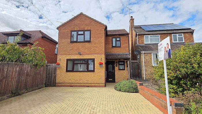 2 Bedroom Detached House For Sale In Poplar Road, Bishops Itchington, CV47