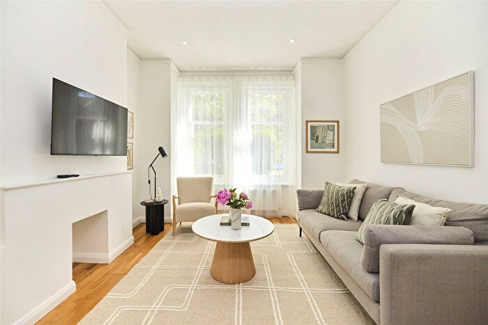 1 Bedroom Flat To Rent In Barcombe Avenue, London, SW2
