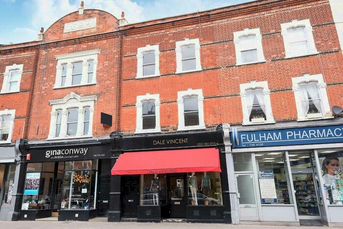 2 Bedroom Flat To Rent In Fulham Road, London, SW6