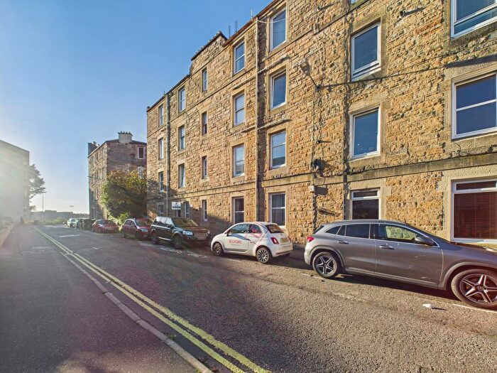 1 Bedroom Flat To Rent In Dalgety Road, Meadowbank, Edinburgh, EH7