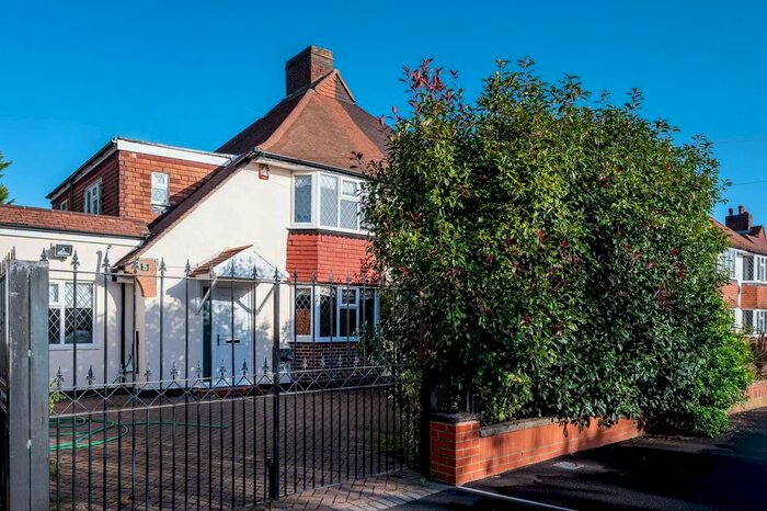 5 Bedroom Semi-Detached House To Rent In Knightwood Crescent, New Malden, KT3