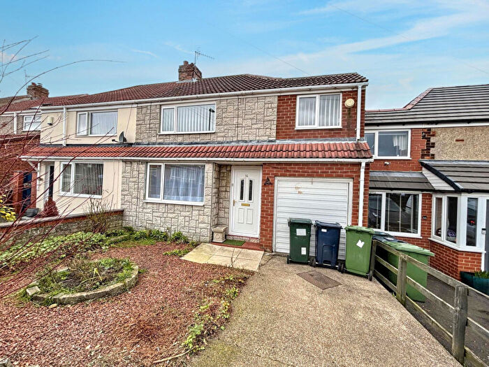 3 Bedroom Semi Detached House For Sale In Percy Gardens, Dunston, Gateshead, Tyne And Wear, NE11