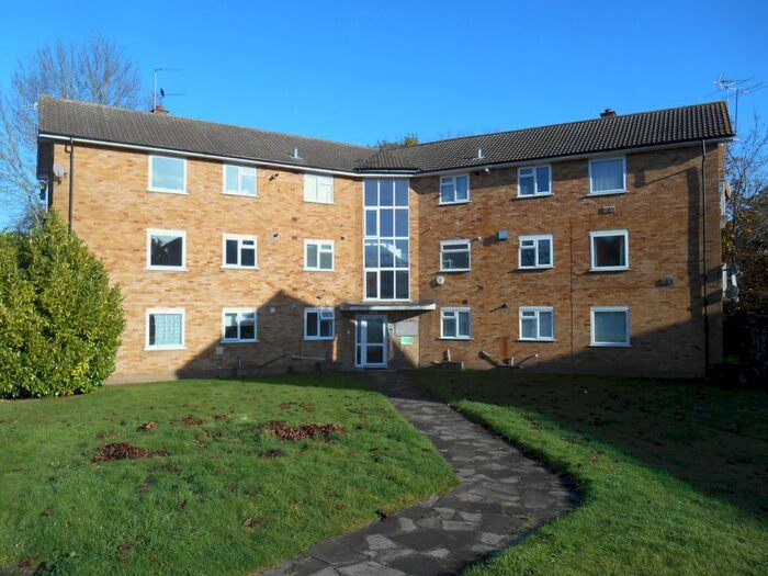 2 Bedroom Flat To Rent In Lych Gate, Watford WD25